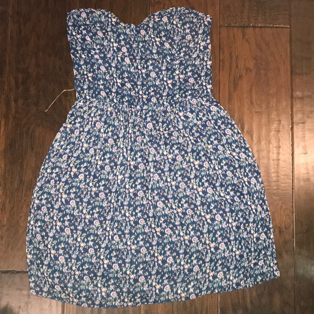 Abercrombie & Fitch Strapless Dress